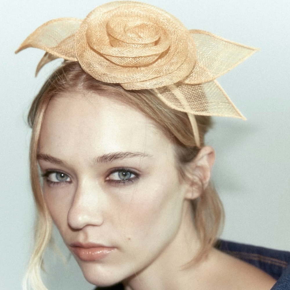 Last piece Brand new zara floral headpiece headband for Prom & parties